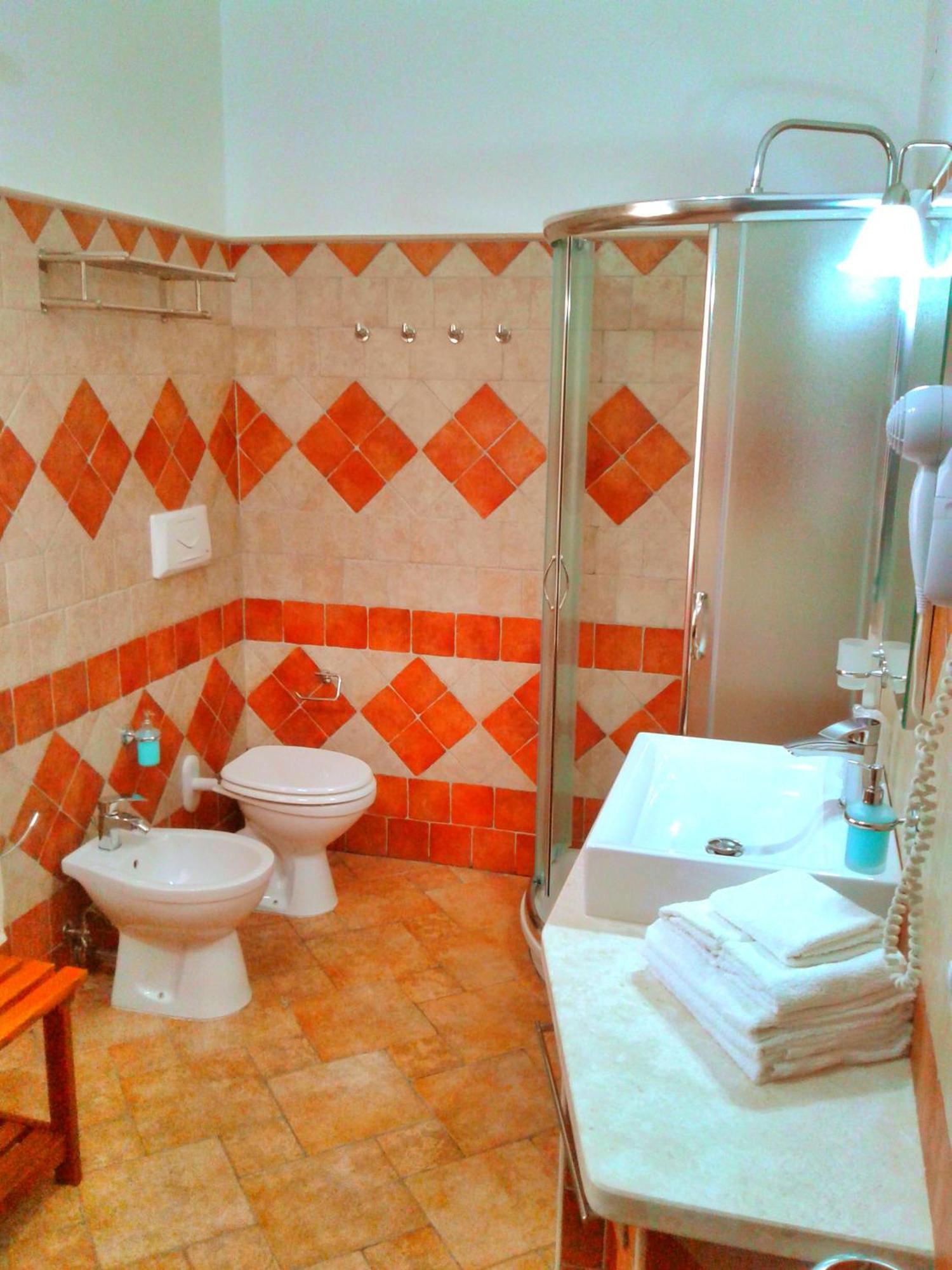 Nuraghe Bianco Bed & Breakfast Santa Maria la Palma Dış mekan fotoğraf