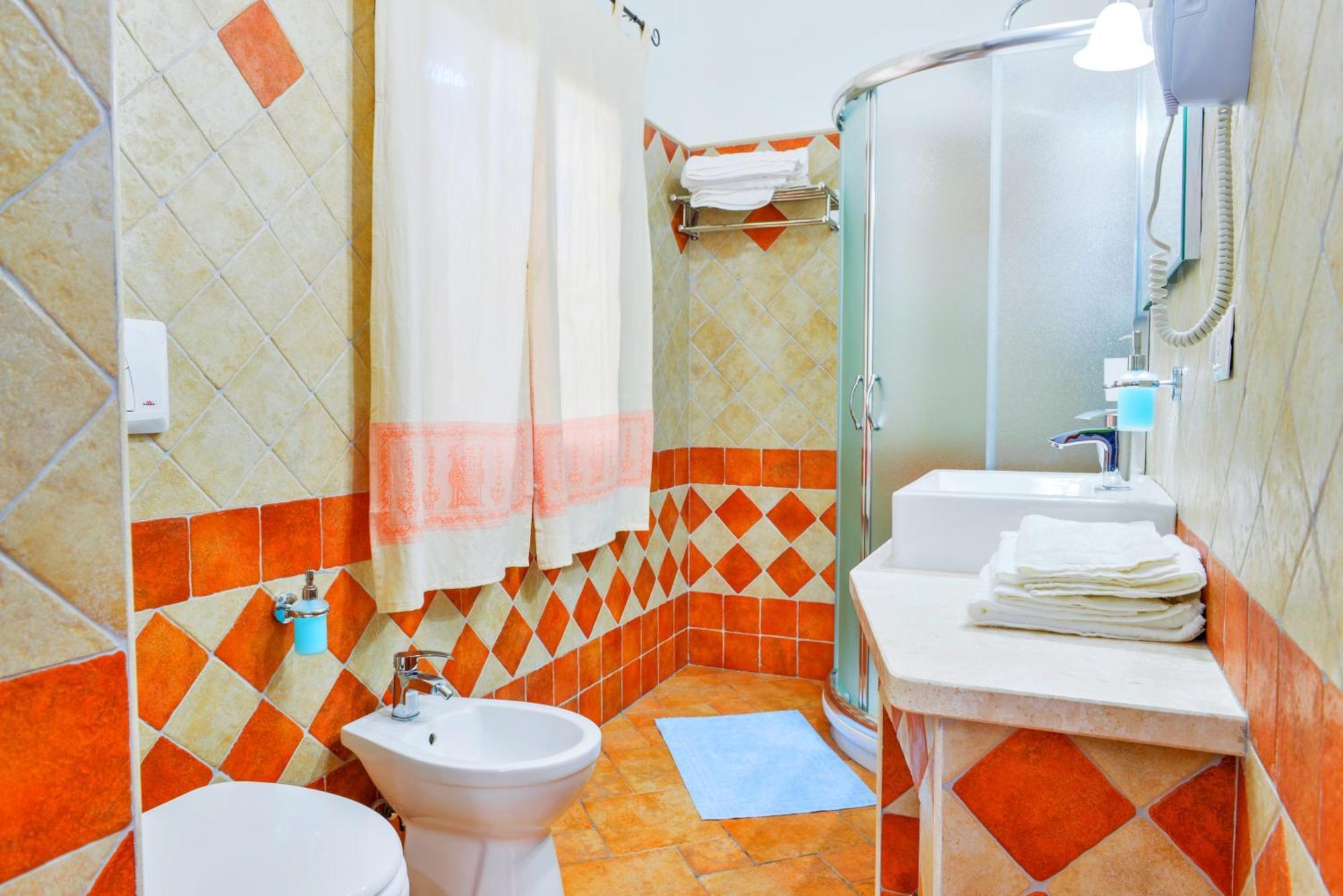 Nuraghe Bianco Bed & Breakfast Santa Maria la Palma Dış mekan fotoğraf