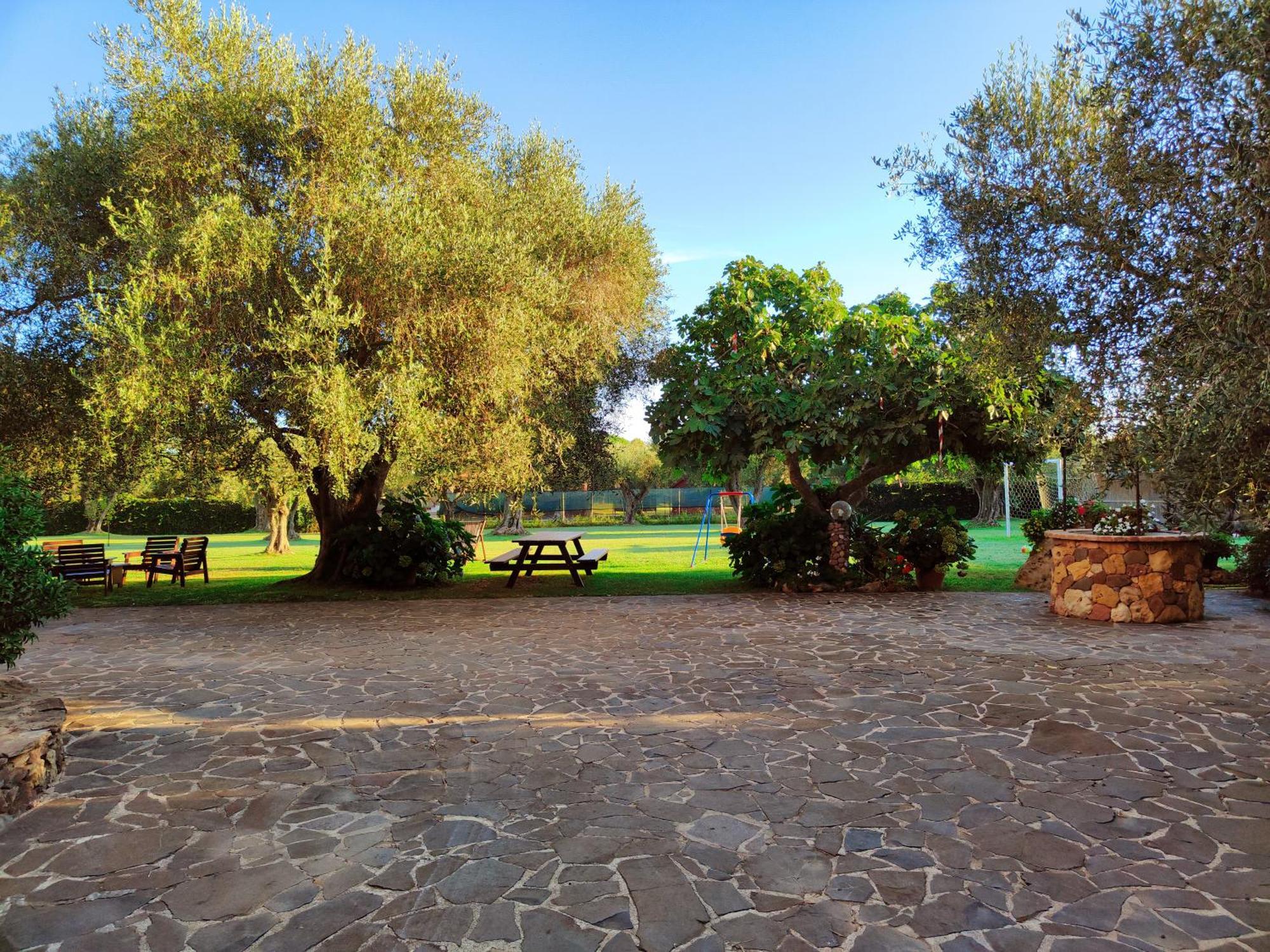 Nuraghe Bianco Bed & Breakfast Santa Maria la Palma Dış mekan fotoğraf