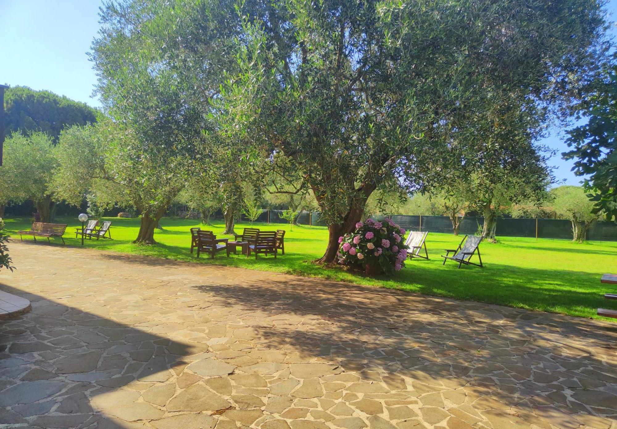Nuraghe Bianco Bed & Breakfast Santa Maria la Palma Dış mekan fotoğraf
